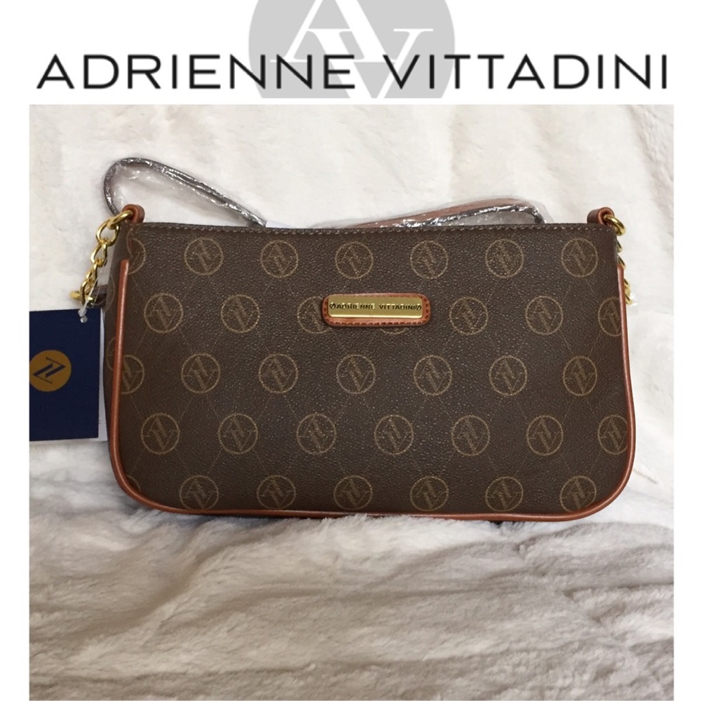 ADRIENNE VITTADINI Crossbody with Zippered Closure NWT